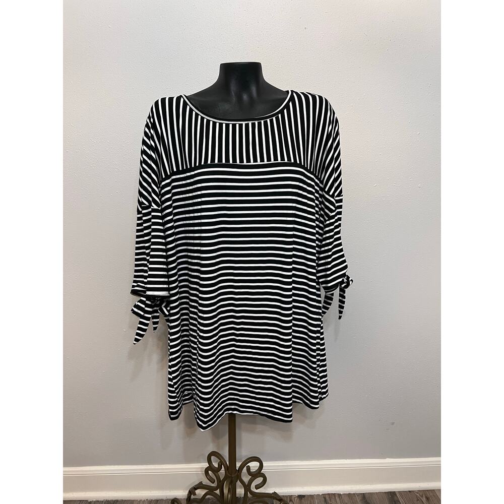 BloomChic Pullover Top Sz 22/24 Short Sleeve Bow Tie Bk/Wt Striped Summer Casual